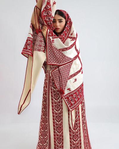 ثوب دار نورا