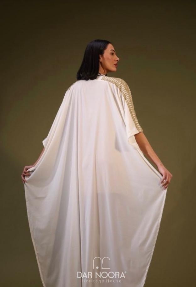 Dar Noora's White Abayya